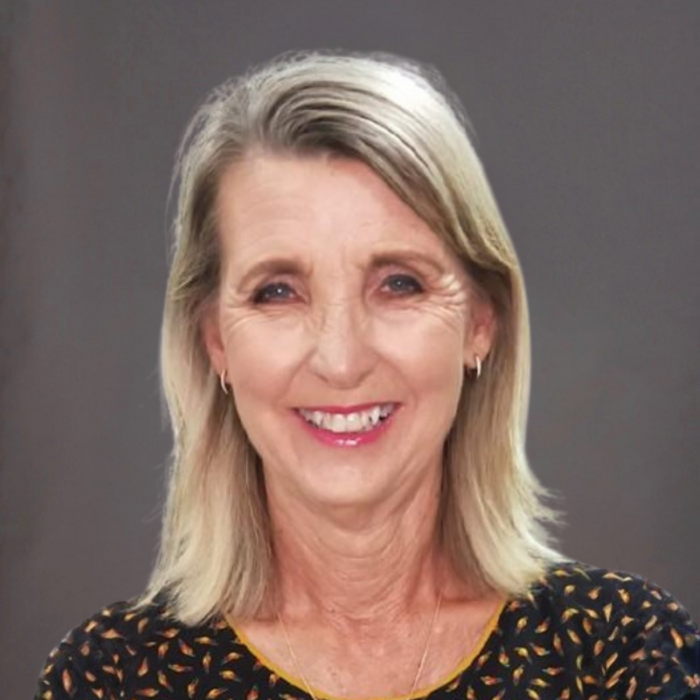 Carol_Profile_Picture (1)